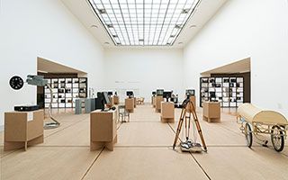Kurátorství v postdigitální těžbě pozornosti 